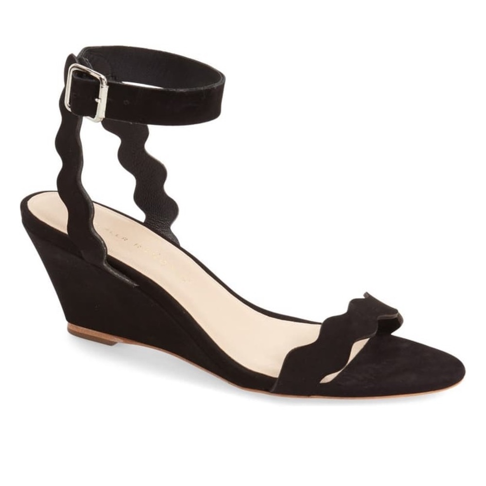 LOEFFLER RANDALL MINNIE SCALLOP WEDGE SANDAL SZ 9